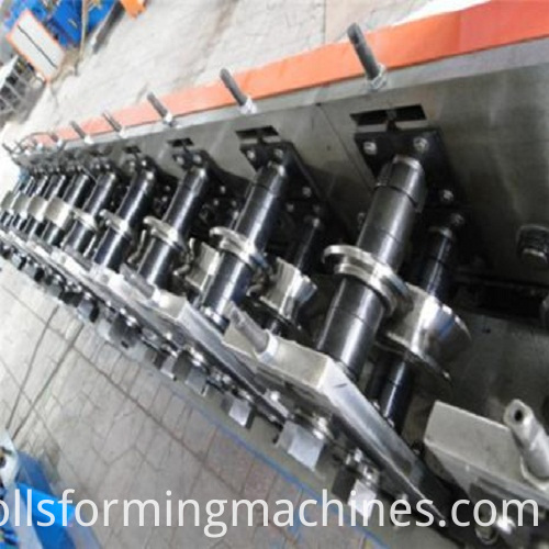ประตูม้วนไม้ระแนงขึ้นรูป mashine1 Garage Shutter Doors Making Machine
